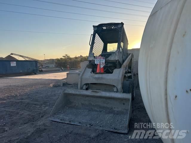 CAT 216B Мини-погрузчики