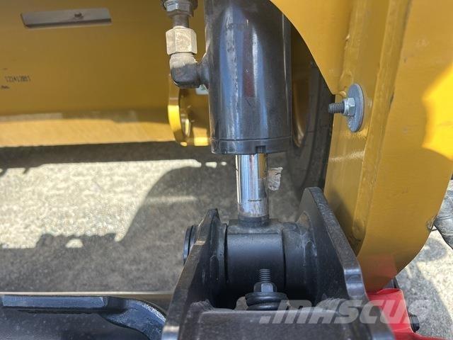CAT 216B3 Мини-погрузчики