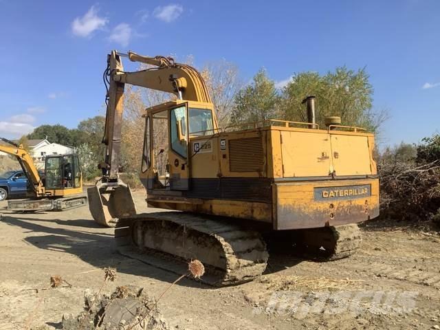 CAT 225 Гусеничные экскаваторы