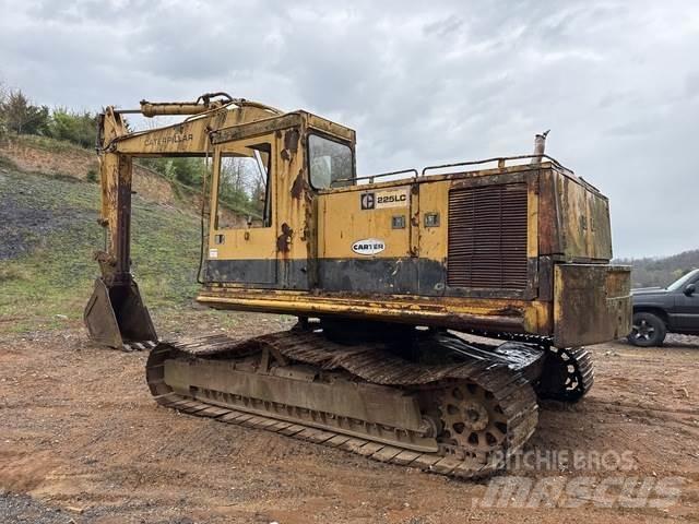 CAT 225LC Гусеничные экскаваторы