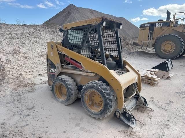 CAT 226B Мини-погрузчики
