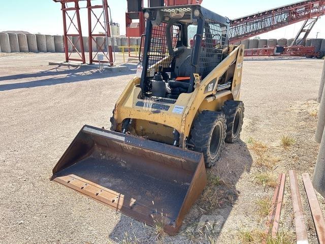 CAT 226B2 Мини-погрузчики