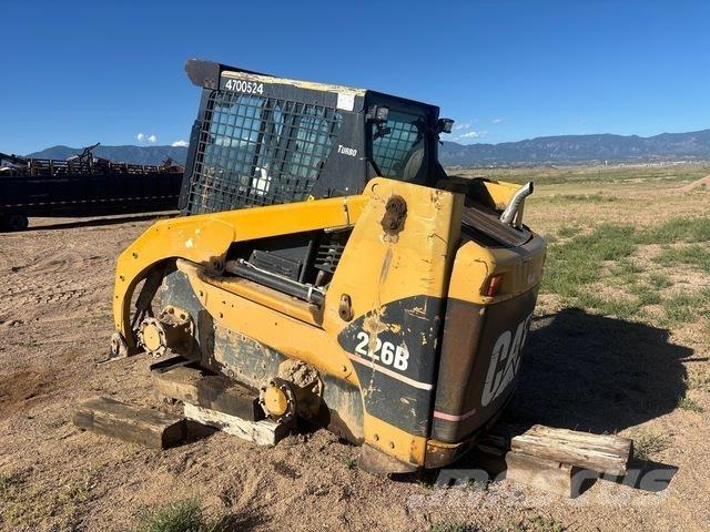 CAT 226B3 Мини-погрузчики