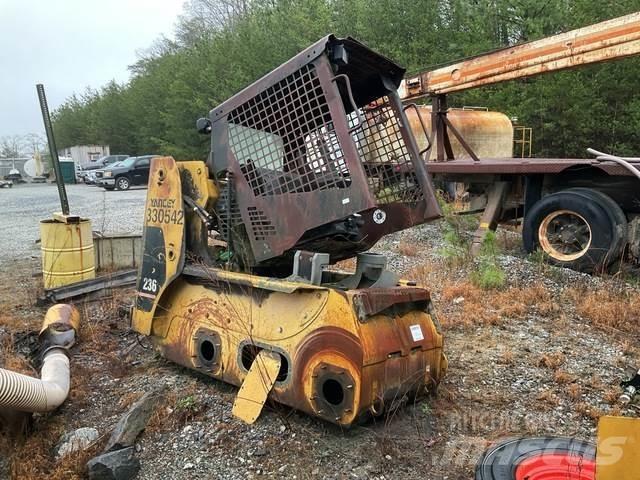 CAT 236 Мини-погрузчики