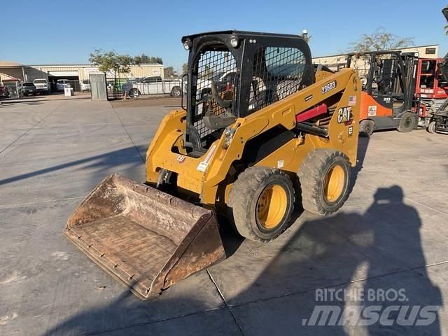CAT 236D Мини-погрузчики