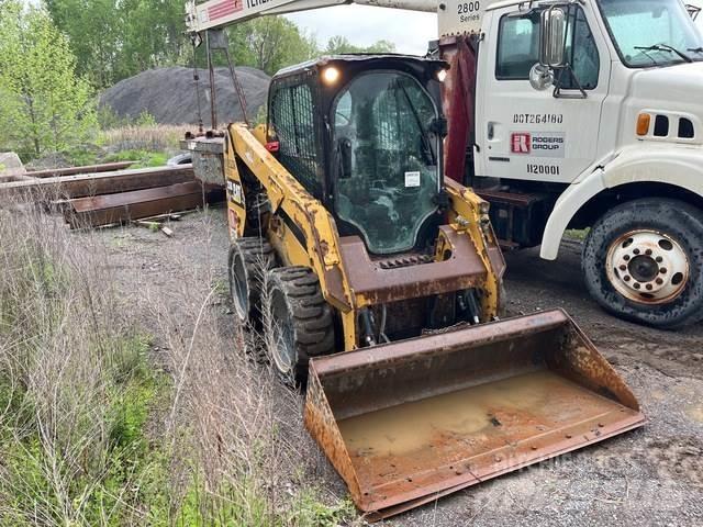 CAT 236D Мини-погрузчики
