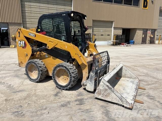 CAT 236D3 Мини-погрузчики