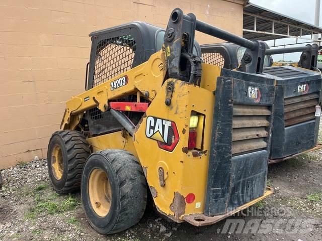 CAT 242D3 Мини-погрузчики