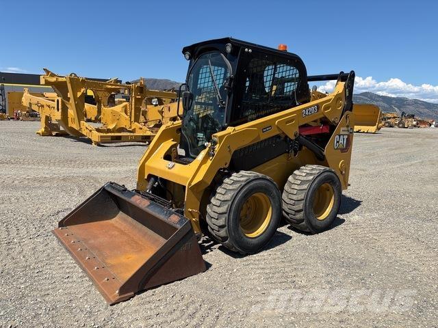 CAT 242D3 Мини-погрузчики