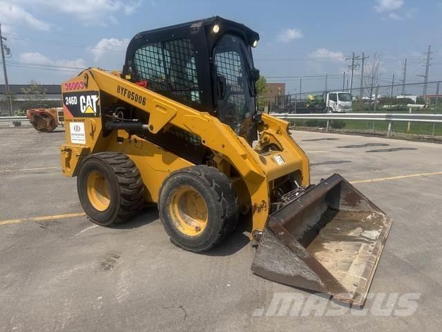 CAT 246D Мини-погрузчики