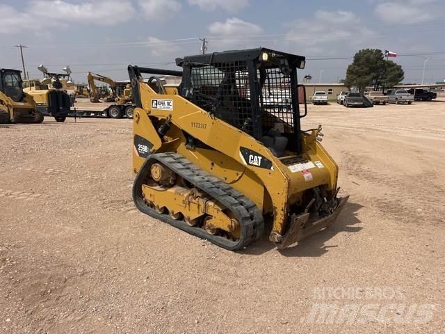 CAT 259B3 Мини-погрузчики
