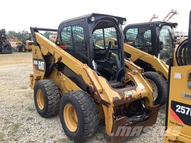 CAT 262D Мини-погрузчики