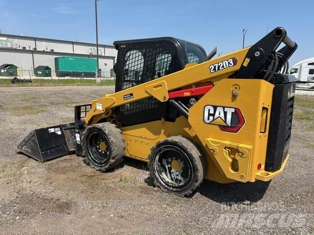 CAT 272D3 Мини-погрузчики