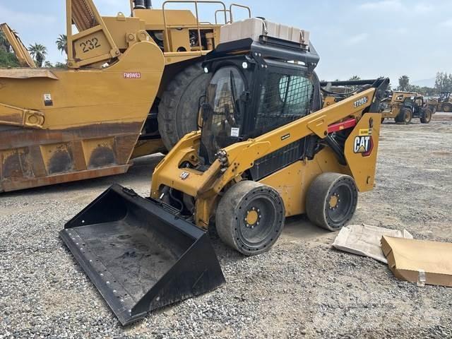 CAT 272D3 XE Мини-погрузчики