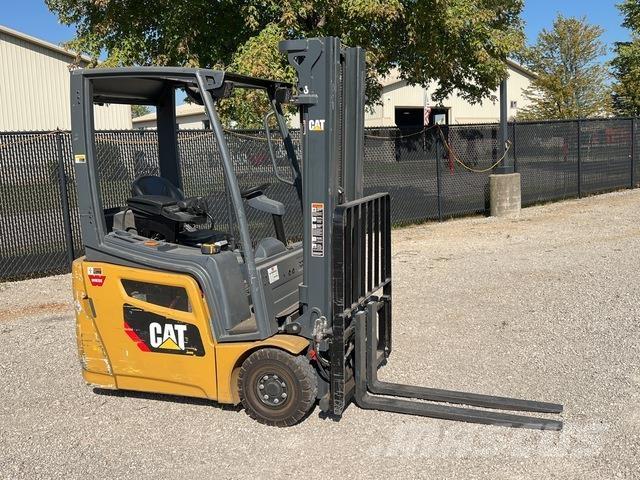 CAT 2ET2500 Электропогрузчики