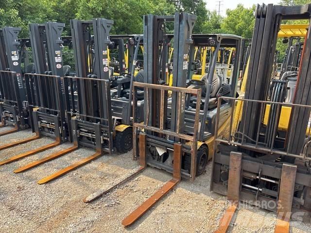 CAT 2ET4000 Электропогрузчики
