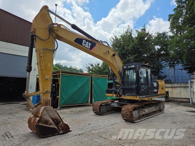 CAT 320D2 Гусеничные экскаваторы
