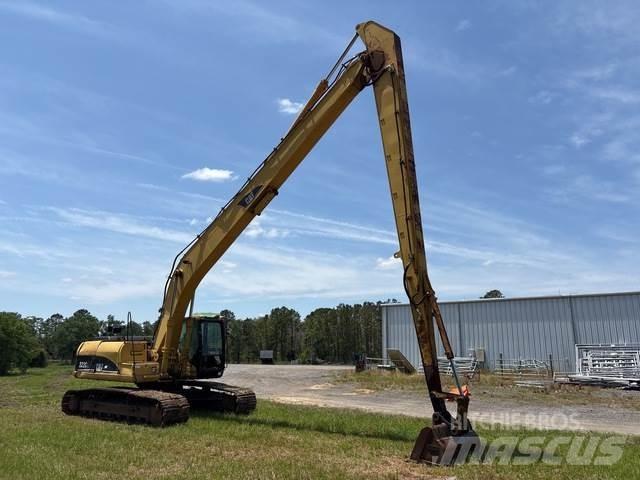 CAT 322CL Гусеничные экскаваторы