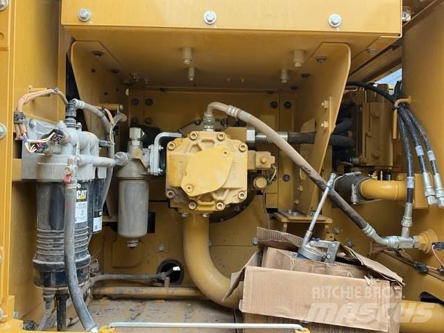 CAT 323GX Гусеничные экскаваторы