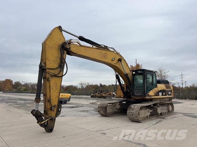 CAT 330D Гусеничные экскаваторы