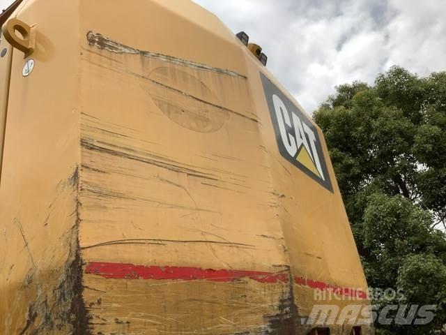 CAT 6015B Гусеничные экскаваторы