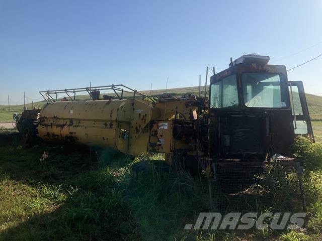 CAT 613C Поливочные машины