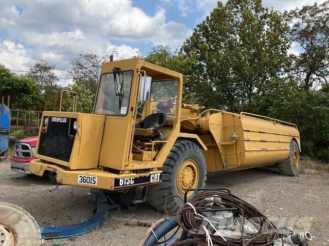 CAT 613C Поливочные машины