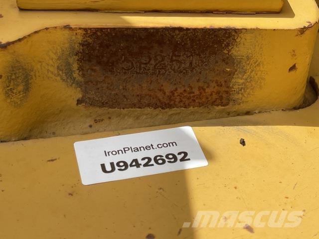 CAT 621B Скреперы
