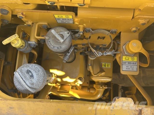 CAT 623k Скреперы