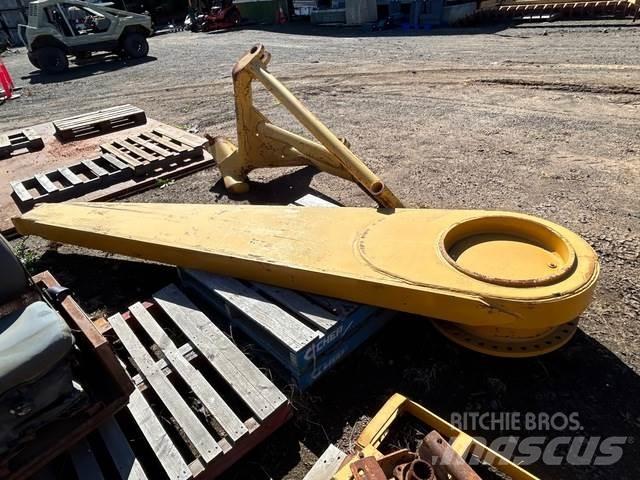 CAT 657E Коммерческий транспорт - Другие