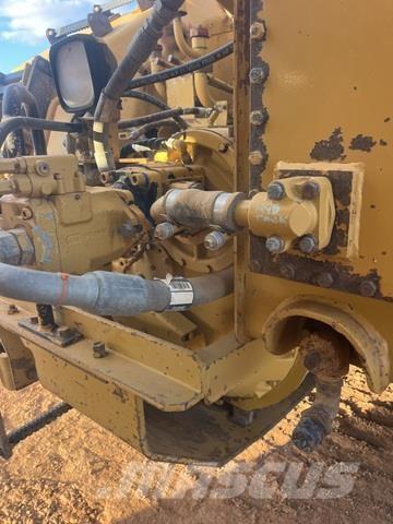 CAT 657G Скреперы