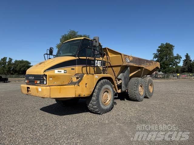 CAT 730 Шарнирно-сочленённые самосвалы