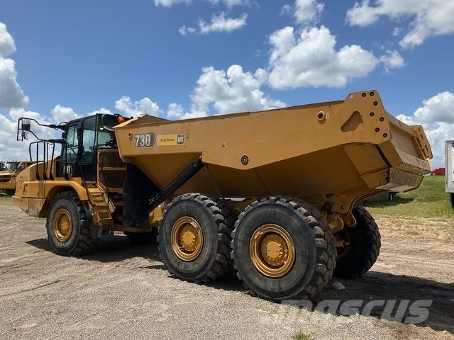 CAT 730 Шарнирно-сочленённые самосвалы
