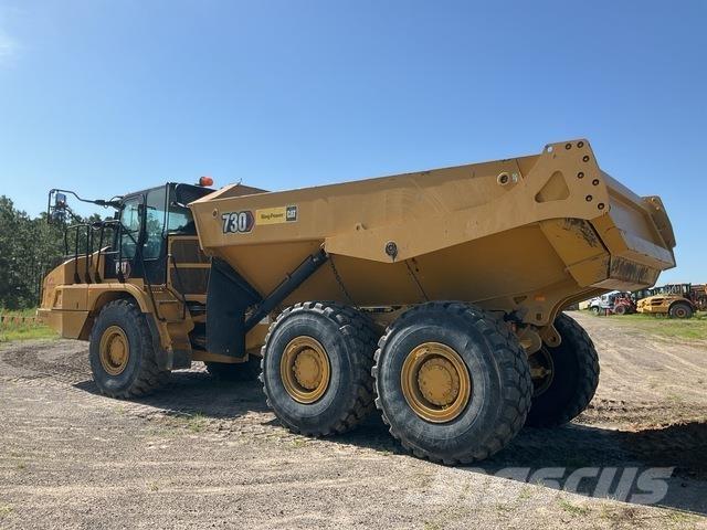 CAT 730 Шарнирно-сочленённые самосвалы