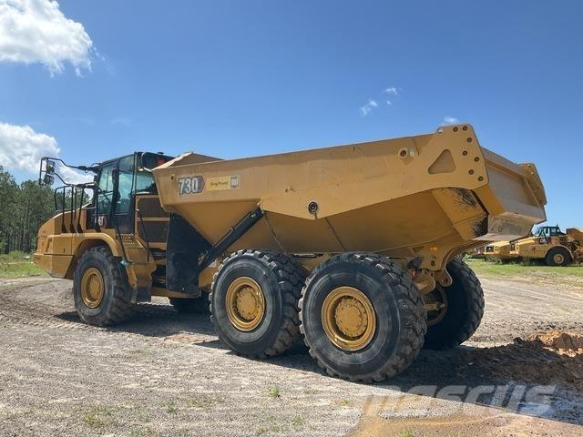 CAT 730 Шарнирно-сочленённые самосвалы