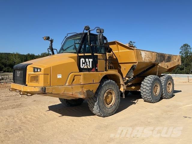 CAT 730C2 Шарнирно-сочленённые самосвалы