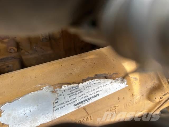 CAT 740 Шарнирно-сочленённые самосвалы