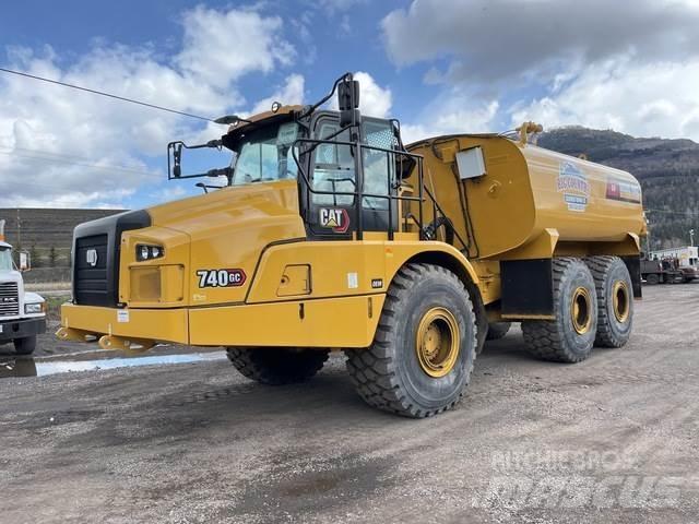 CAT 740GC Поливочные машины