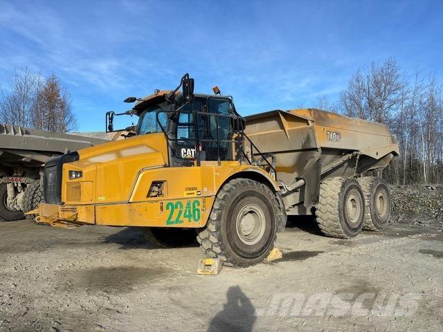 CAT 740GC Шарнирно-сочленённые самосвалы