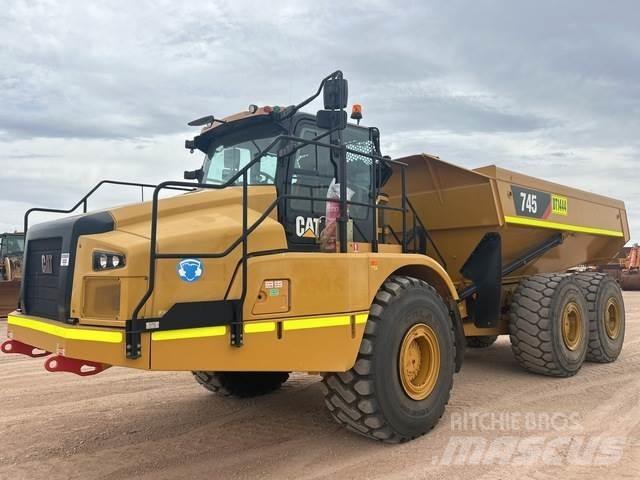 CAT 745 Шарнирно-сочленённые самосвалы
