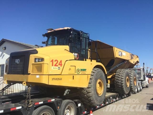 CAT 745 Шарнирно-сочленённые самосвалы