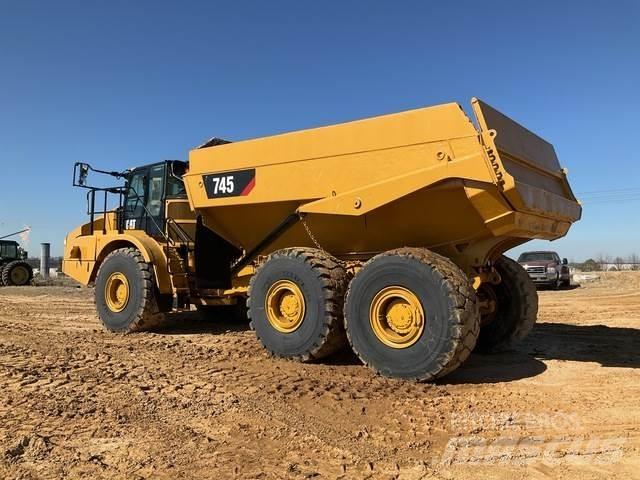 CAT 745 Шарнирно-сочленённые самосвалы