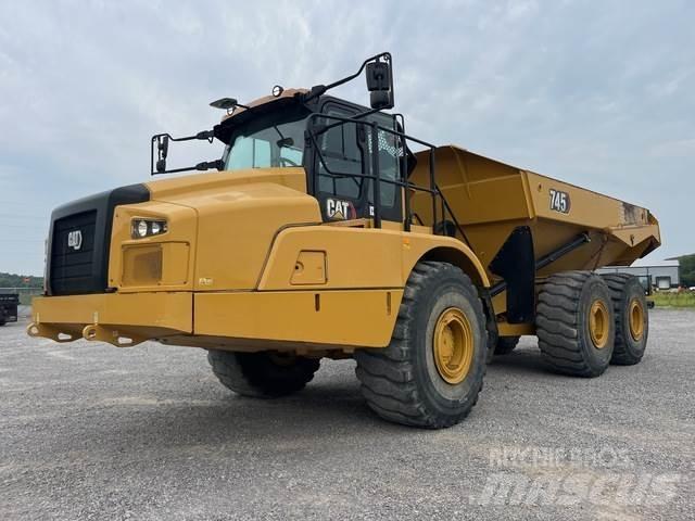 CAT 745 Шарнирно-сочленённые самосвалы