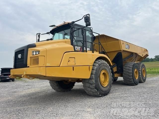 CAT 745 Шарнирно-сочленённые самосвалы