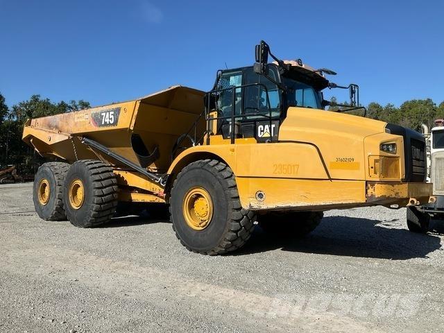 CAT 745 Шарнирно-сочленённые самосвалы