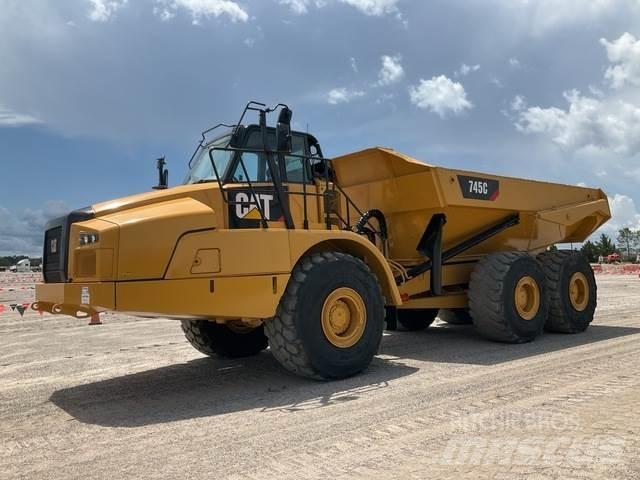 CAT 745C Шарнирно-сочленённые самосвалы