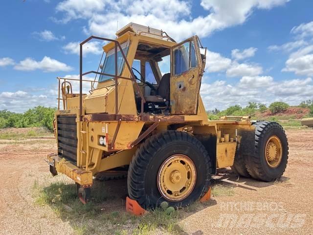 CAT 768C Шарнирно-сочленённые самосвалы