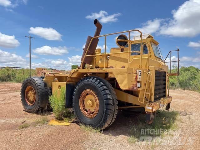 CAT 768C Шарнирно-сочленённые самосвалы
