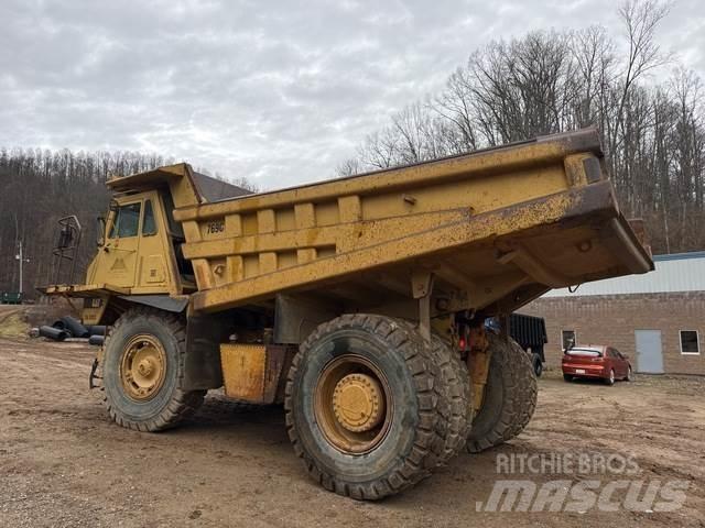 CAT 769C Шарнирно-сочленённые самосвалы