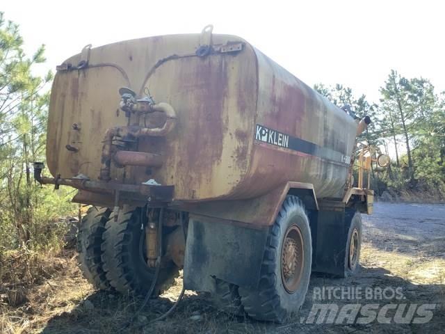 CAT 769C Поливочные машины
